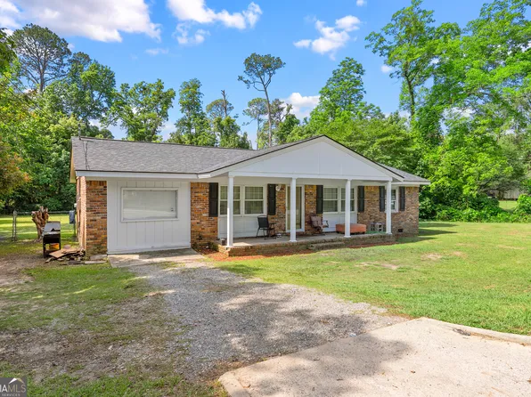 275 Green St E, Pelham, GA 31779