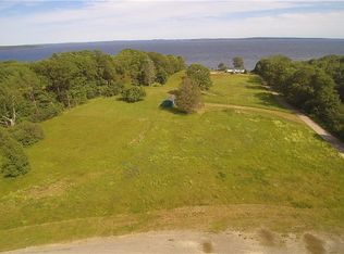 4 Lobster Ln, Searsport, ME 04974