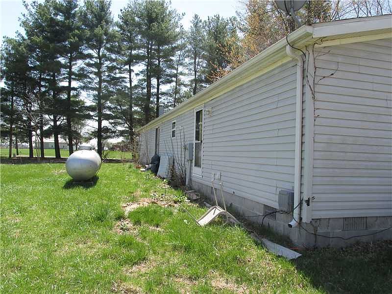 2nd image of 9765 N County Road 200 W