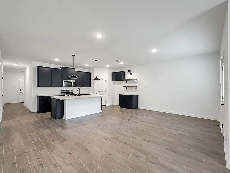 516 Monarch Trl — Photo 8