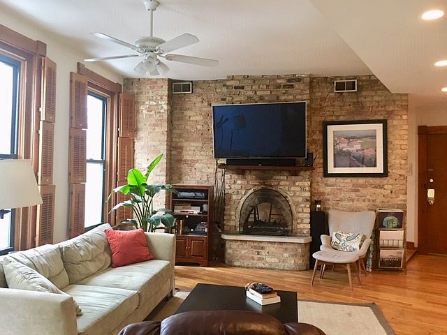 1st image of 2366 N Lincoln Ave