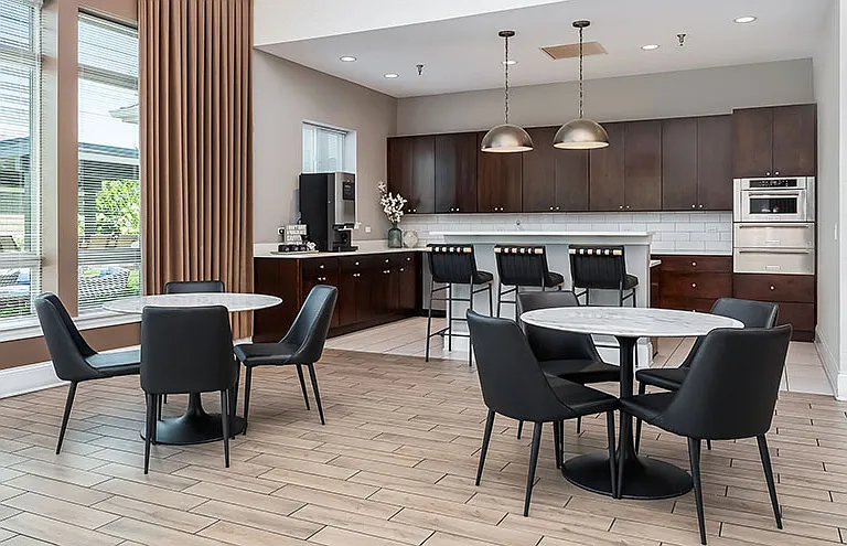 The Residences of Orland Park Crossing — Photo 11