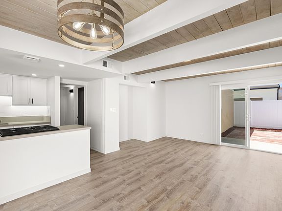 5th image of 255 Prospect St