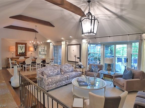5th image of 108 Hunting Ln