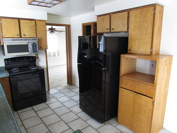 5th image of 1241 SE 5th St