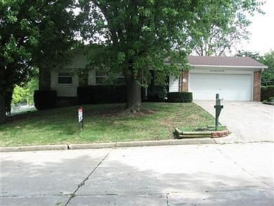 1st image of 722 Earl Lee Dr