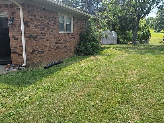 3rd image of 4005 College Heights Dr