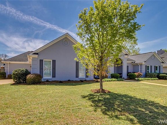 2nd image of 1451 Greymont Ln