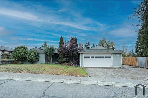 1st image of 11823 SE 204th St