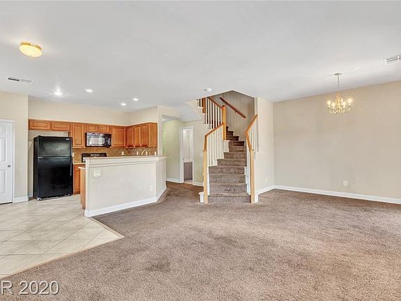4th image of 1097 Pleasure Ln Unit 2
