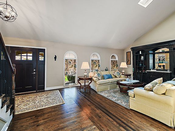 3rd image of 13840 S Teakwood Dr