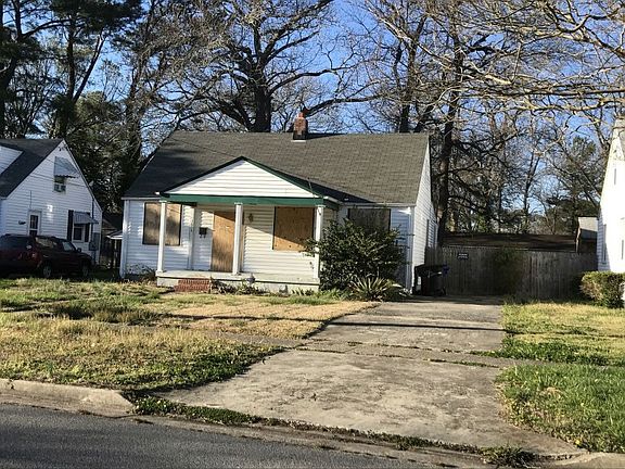 2nd image of 3604 Commonwealth Ave