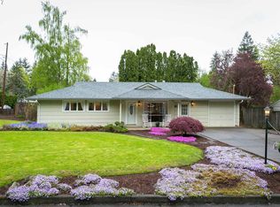 5907 Fernbrook Cir, Lake Oswego, OR 97035
