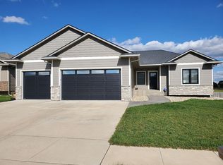 4100 N Astoria Dr, Sioux Falls, SD 57107
