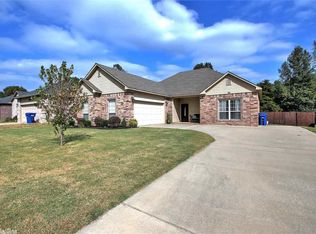35 Bryson Dr, Ward, AR 72176