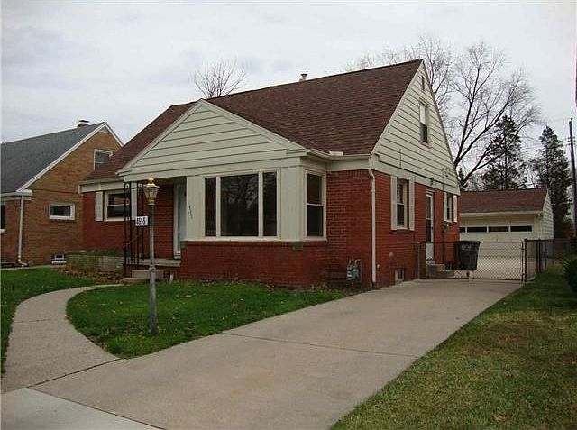 2nd image of 4555 S May Ave