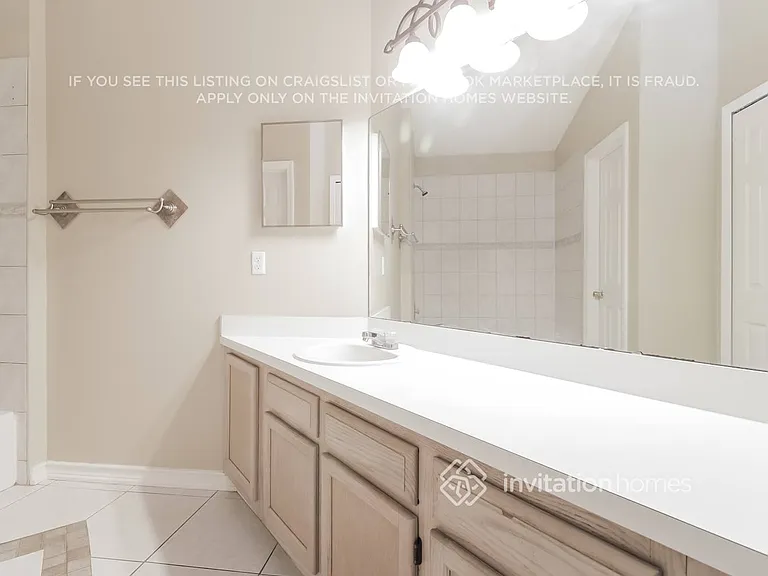428 Lancers Dr — Photo 16