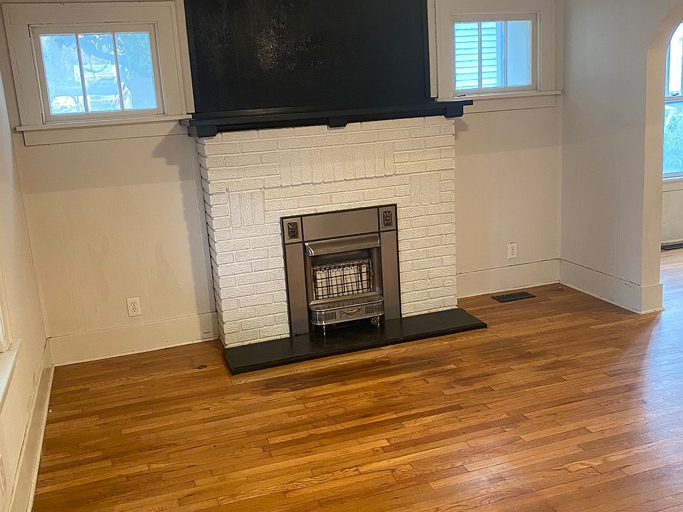 1st image of 1429 E 1st Ave