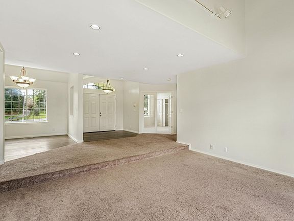 3rd image of 12034 SE 284th St