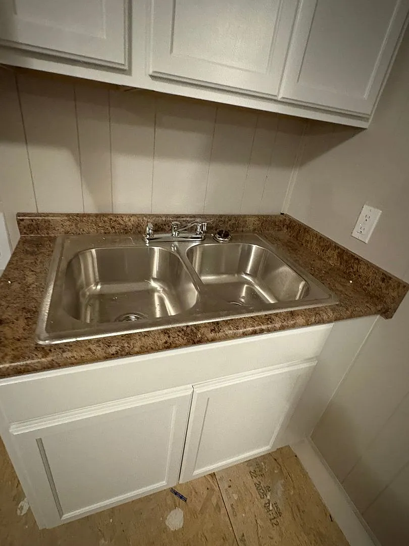 Welcome to 964 Brower Street! — Photo 2