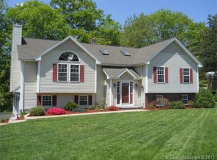 110 Laurel Dr, Killingly, CT 06241