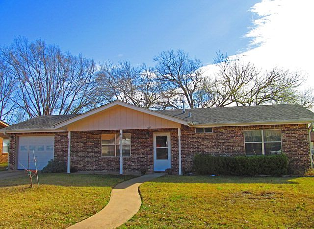 1st image of 617 Bluebonnet St