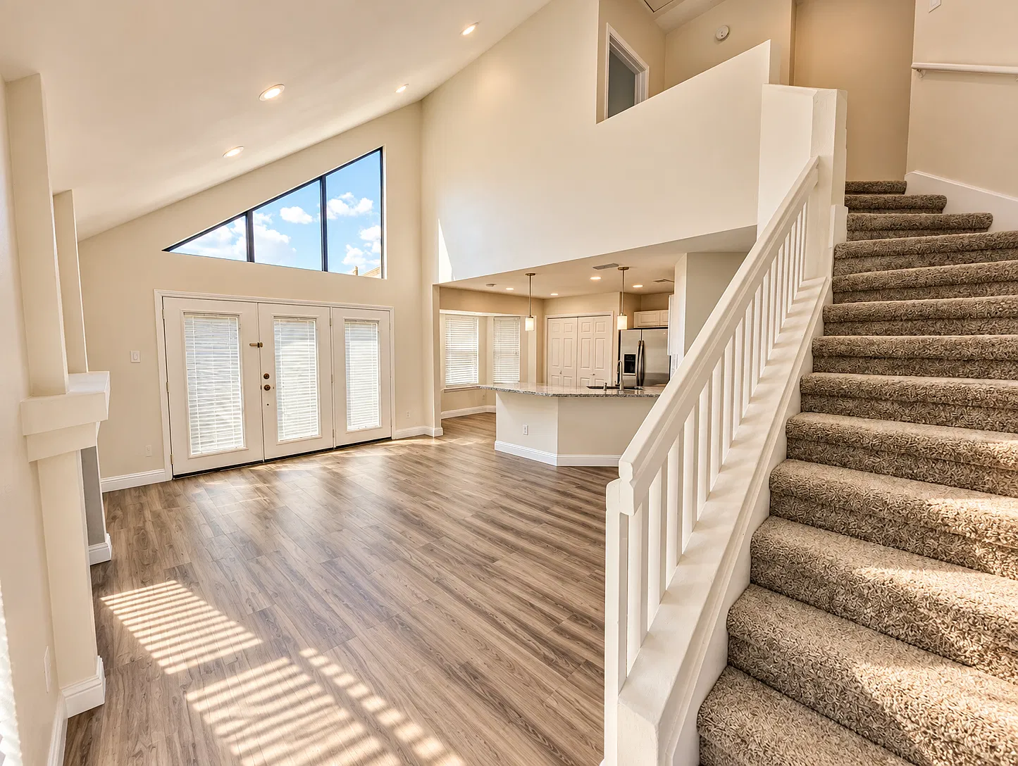 3 bed, 1463 sqft, $1,999 — Photo 2