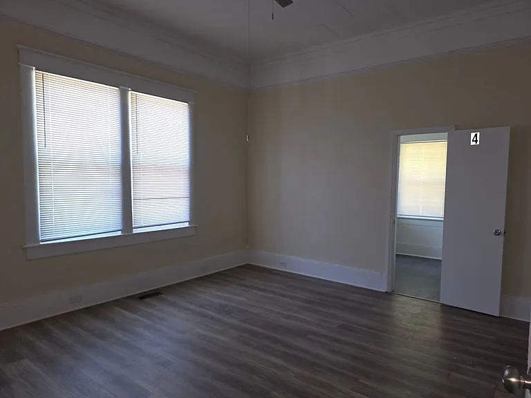 260 Green St — Photo 11