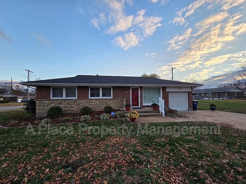 1st image of 1358 Highmont Dr