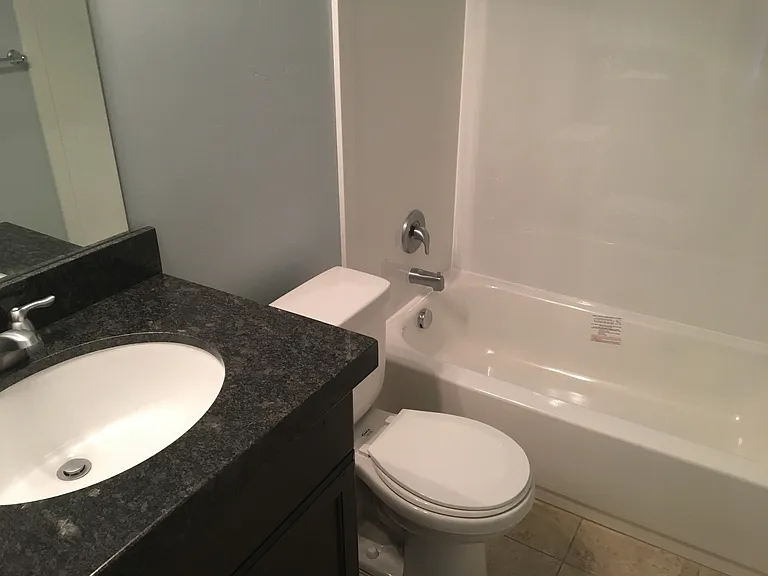 209 W Ridge Rd #Q4 — Photo 8