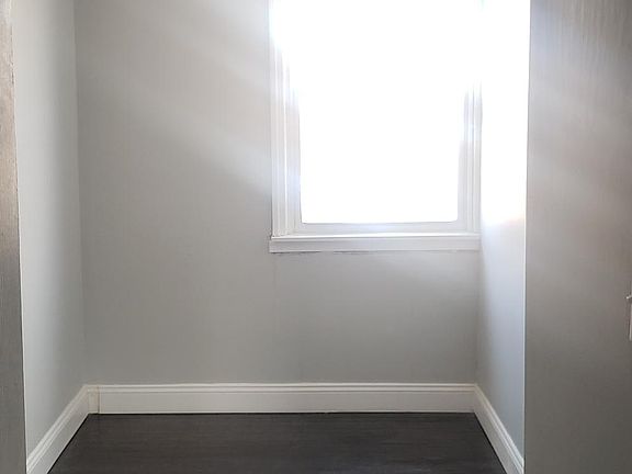5th image of 7345 Woodcrest Ave