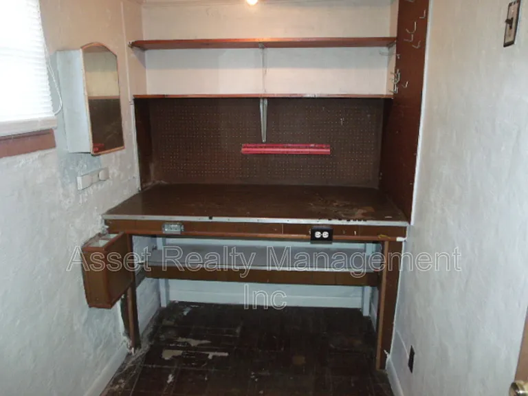 102 Wainwright Rd — Photo 21