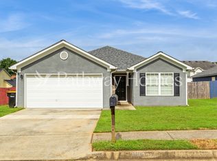10933 Big Sky Dr, Hampton, GA 30228