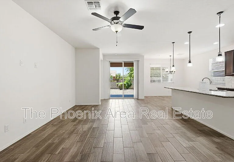 5263 W Leodra Ln — Photo 4