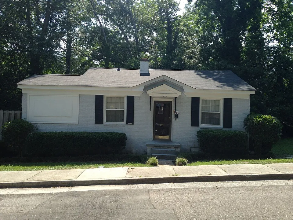 601 Elm Ave