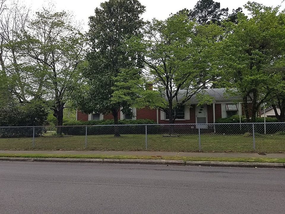 1st image of 1404 Cedar Ln