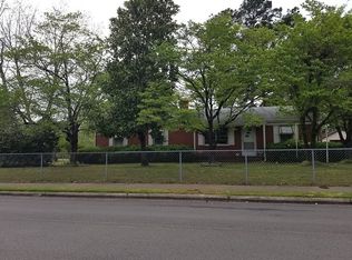 1404 Cedar Ln, Greenville, NC 27858