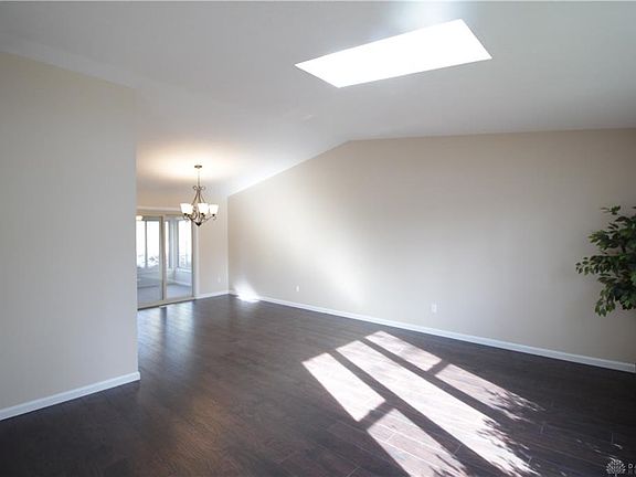 5th image of 4531 Valley Brook Dr