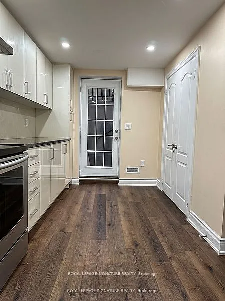 1 bed, $1,300 — Photo 3