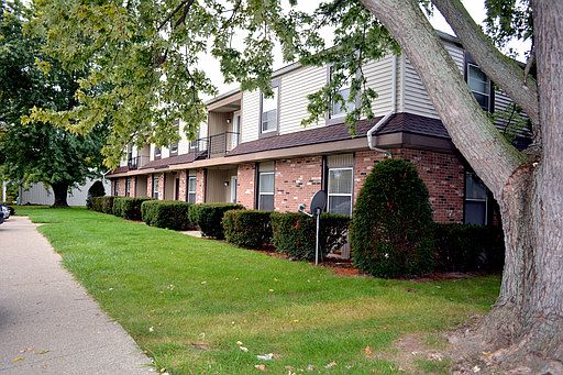 1st image of 882 E Riverview Ave APT 11