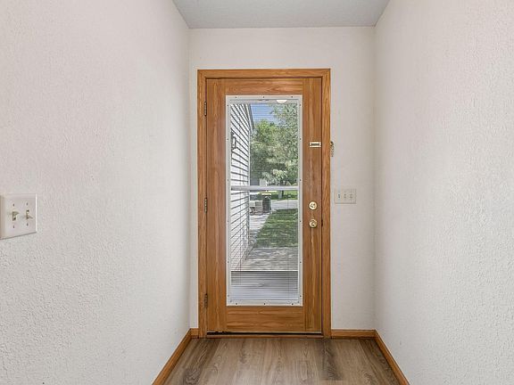 4th image of 600 E Welco Dr