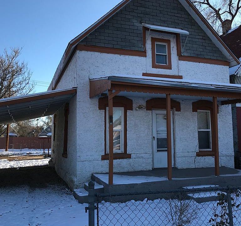 1st image of 1016 E River St