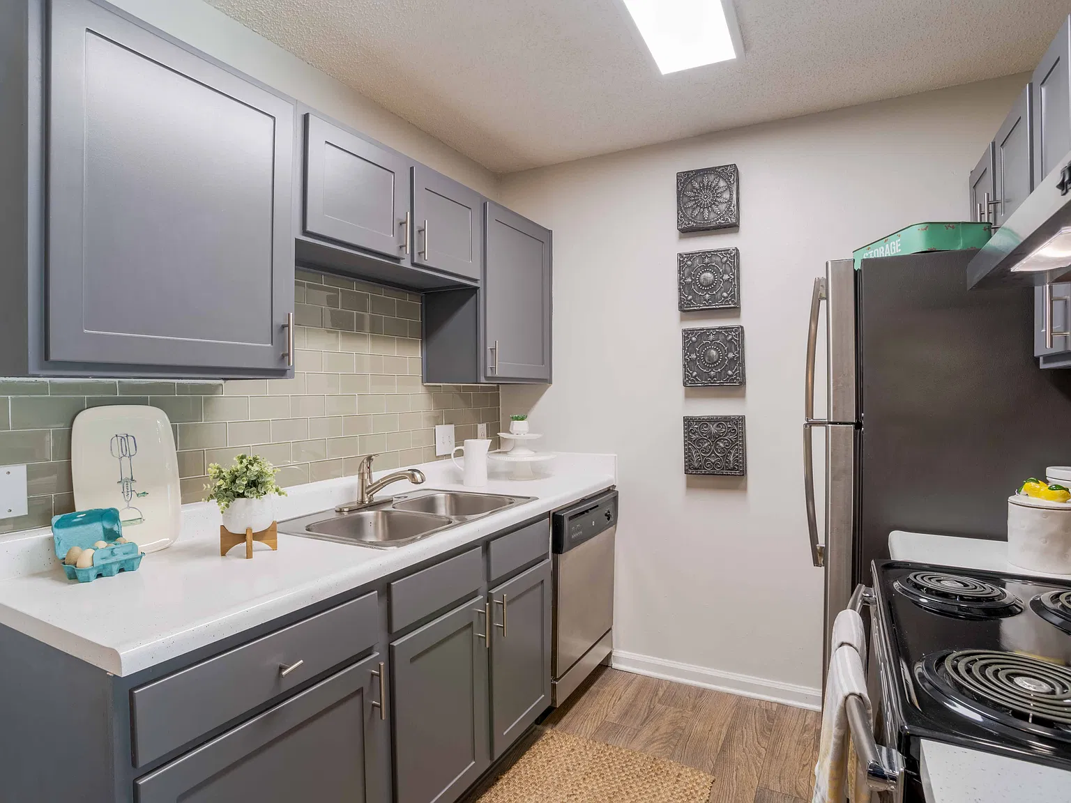 Residences at West Mint — Photo 2