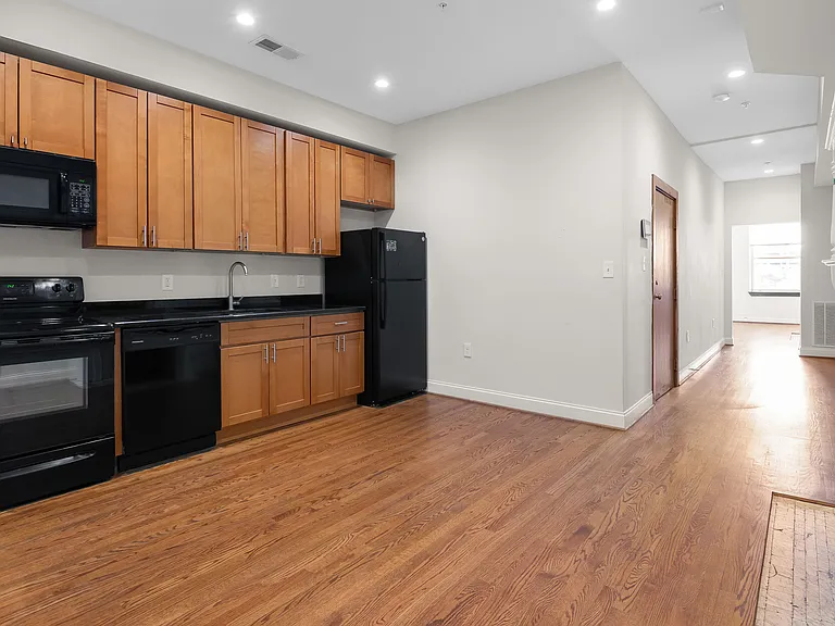 1609 Saint Paul St #2 — Photo 8