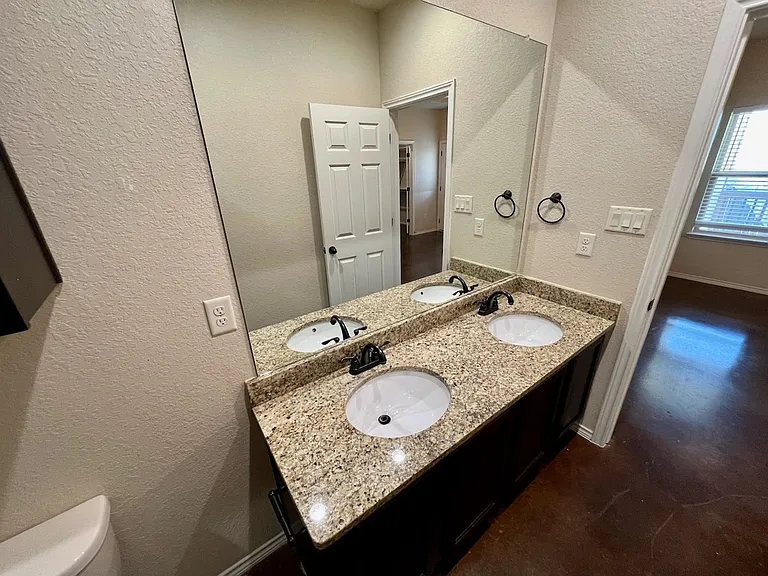 104 Stacy Ln — Photo 9