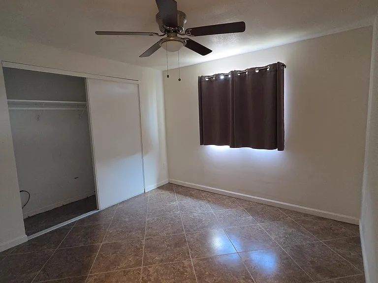3643 E Ludlow Dr — Photo 17