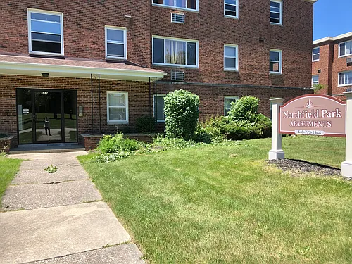 516 Northfield Rd #303 Photo 1