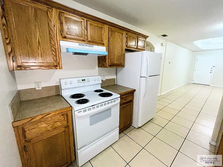 705 Sonesta Ct #B — Photo 11