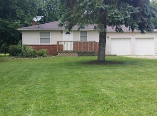 95 Sims Rd SW, Pataskala, OH 43062