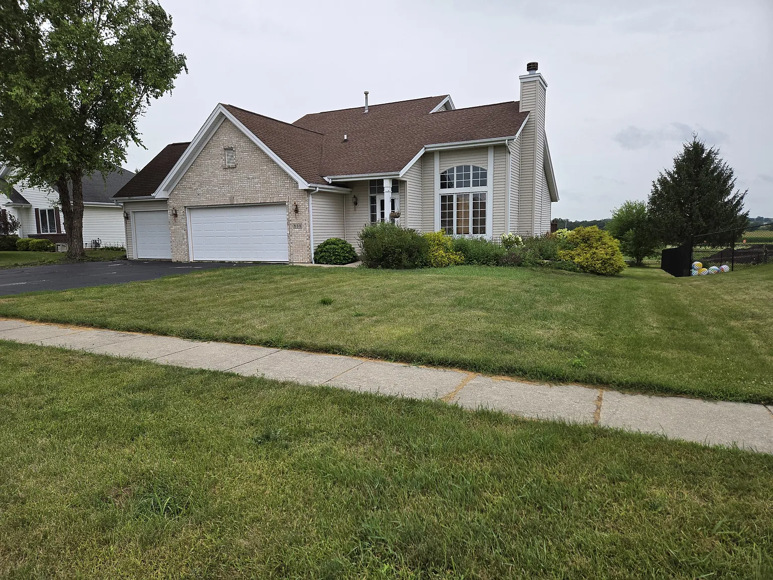 535 Westfield Drive - 1 — Photo 2